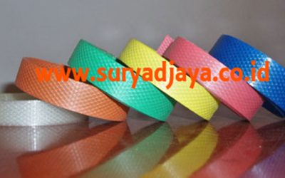 Tali plastik pengikat palet